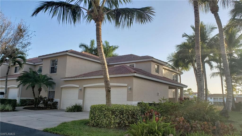 331 Dover PL G-204 NAPLES, FL 34104