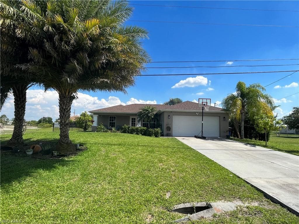 2609 40th ST SW LEHIGH ACRES, FL 33976