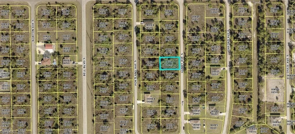 916 Gunby AVE S LEHIGH ACRES, FL 33974
