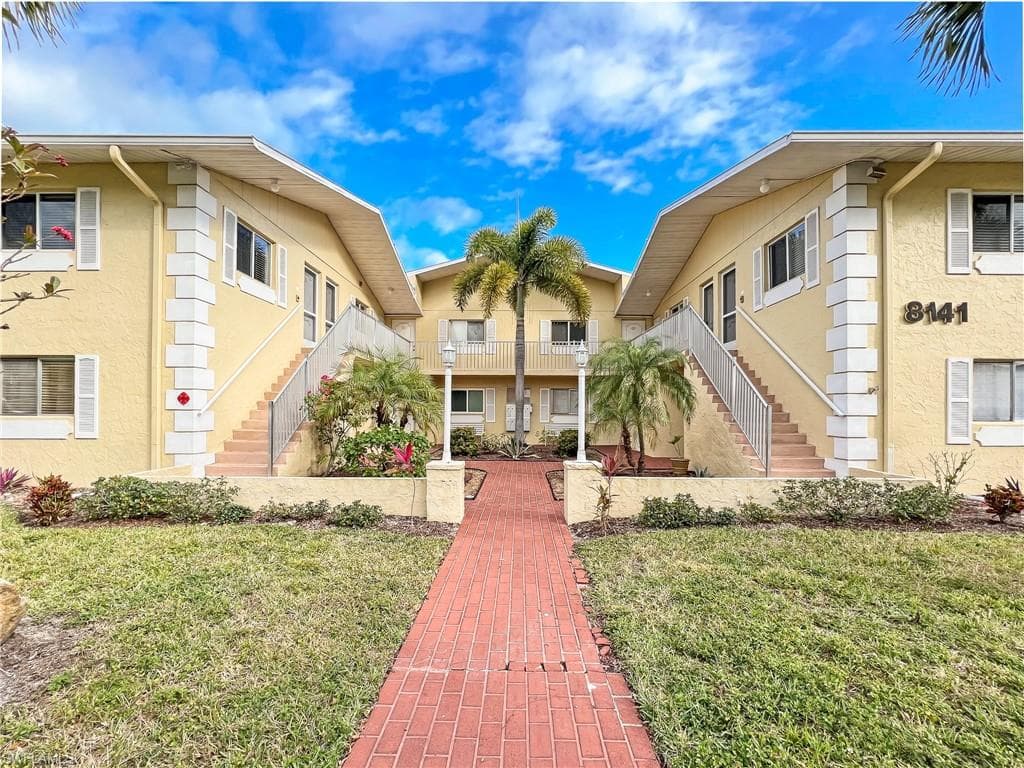 8141 Country RD #106 FORT MYERS, FL 33919