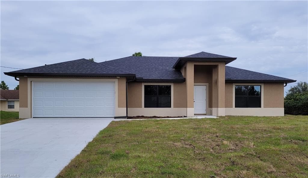 921 Magnolia AVE LEHIGH ACRES, FL 33972