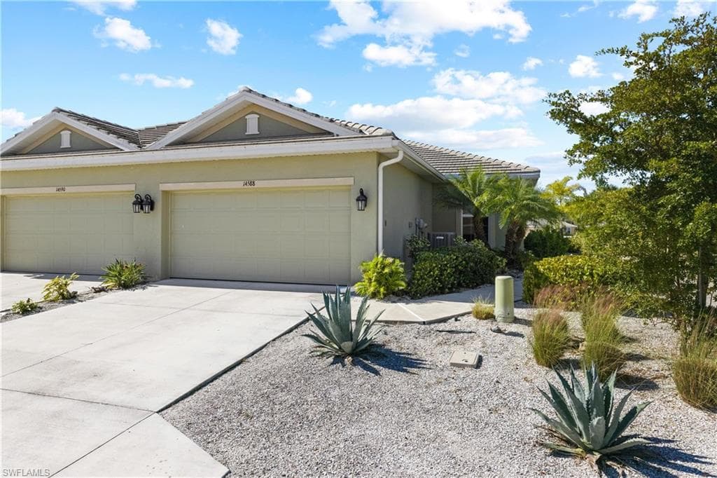 14588 Abaco Lakes DR FORT MYERS, FL 33908
