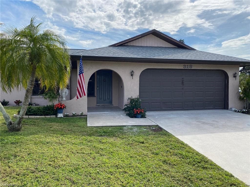 318 1st ST CAPE CORAL, FL 33990