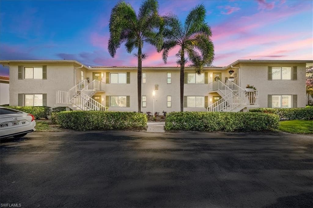 881 Teryl RD 4 NAPLES, FL 34112