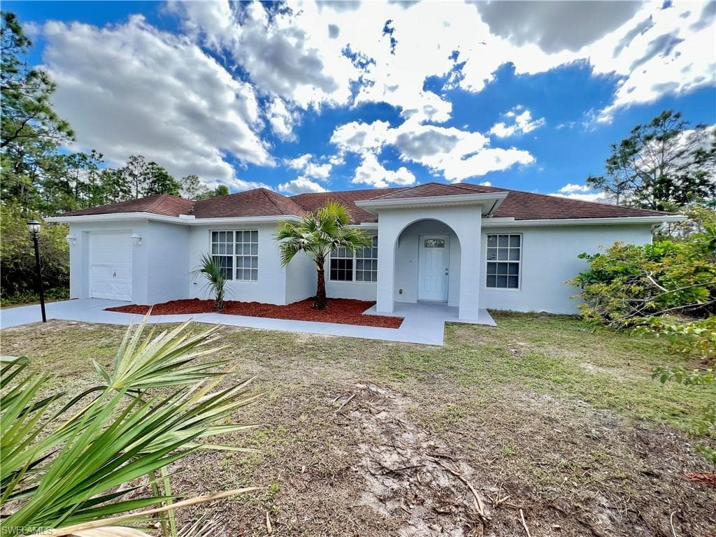 1238 Cherry ST E LEHIGH ACRES, FL 33974