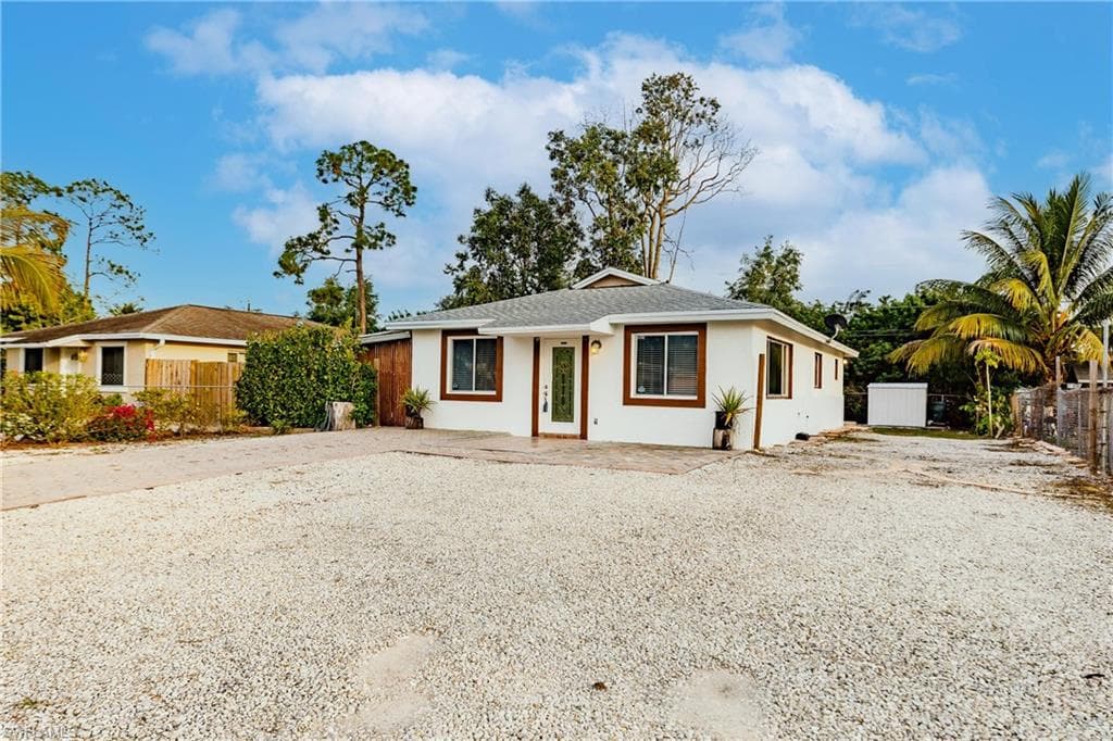 5310 Broward ST NAPLES, FL 34113