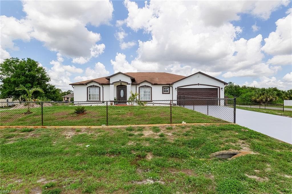 1111 Adeline AVE LEHIGH ACRES, FL 33971