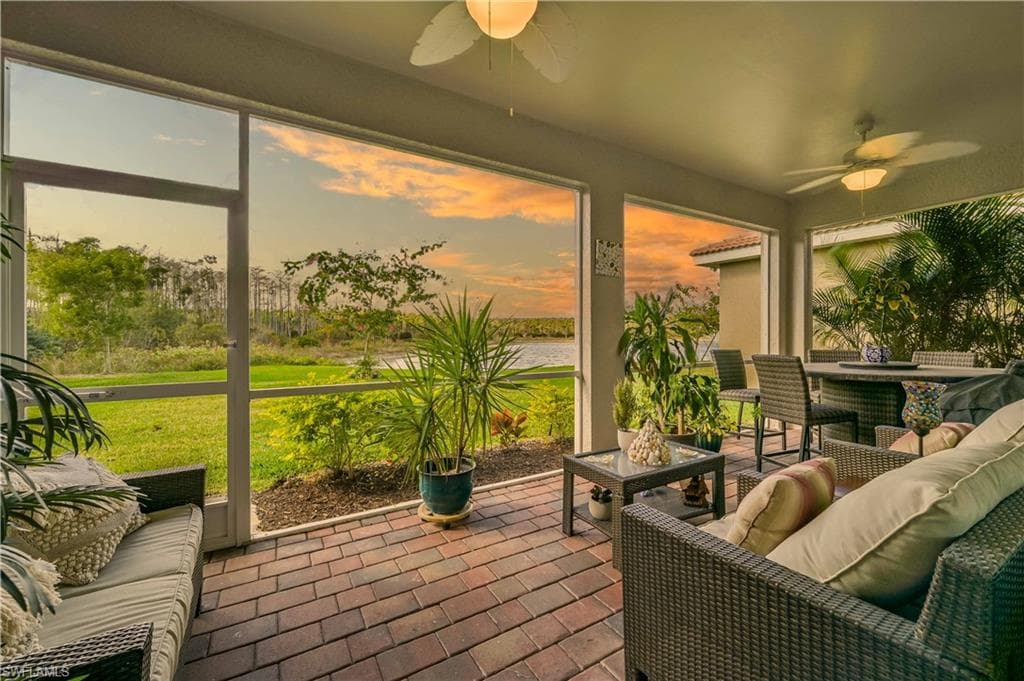3136 Royal Gardens AVE FORT MYERS, FL 33916