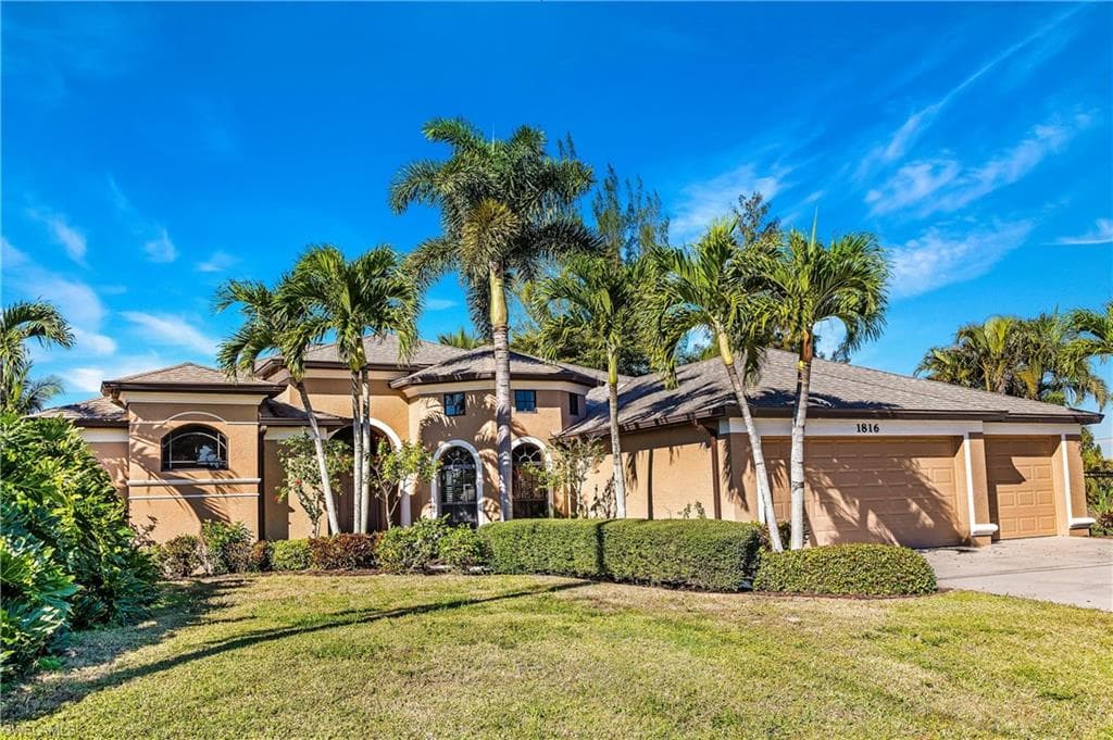 1816 NE 3rd CT CAPE CORAL, FL 33909