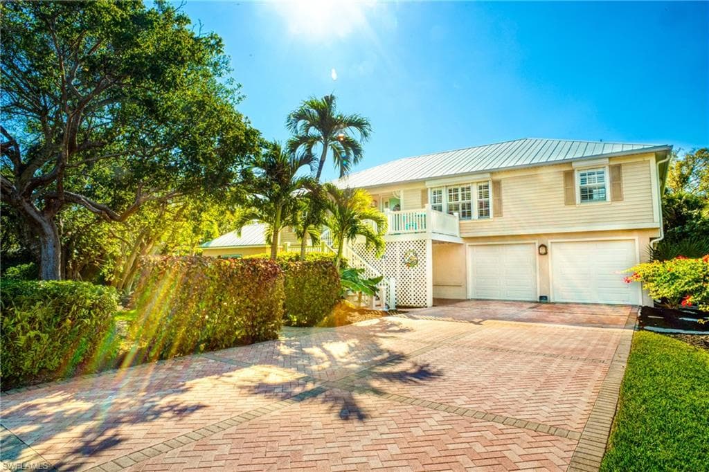 4563 Brainard Bayou RD SANIBEL, FL 33957