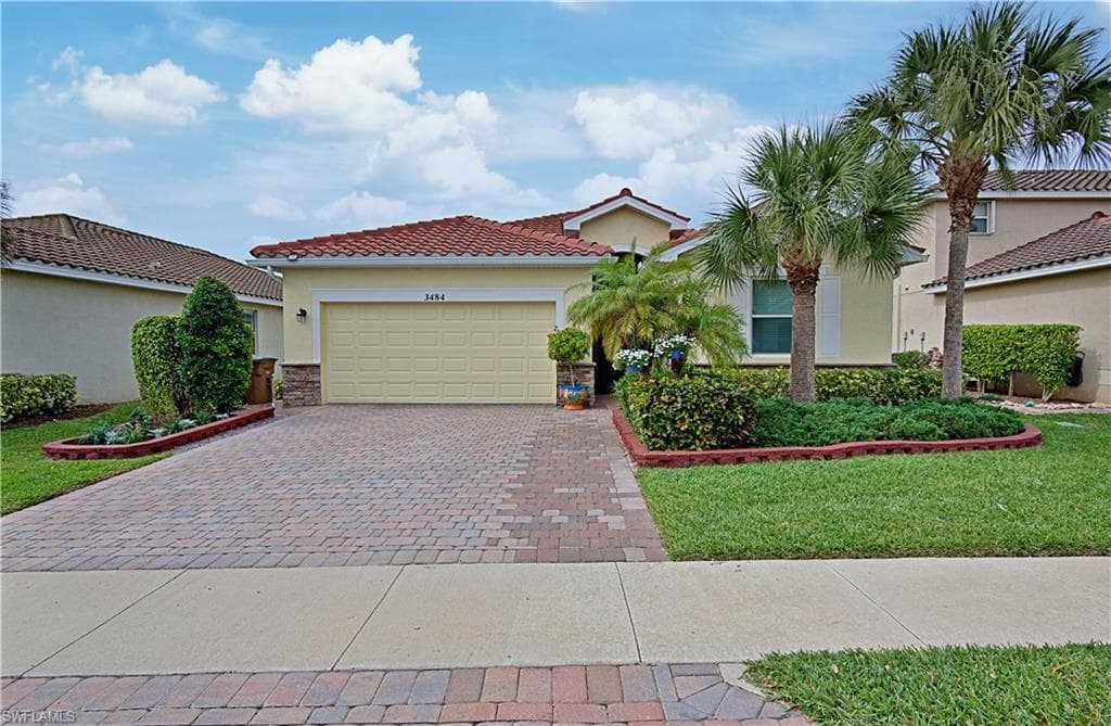 3484 Dandolo CIR CAPE CORAL, FL 33909