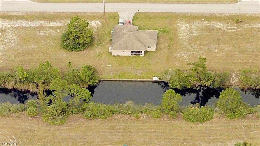 1506 NE 37th ST CAPE CORAL, FL 33909