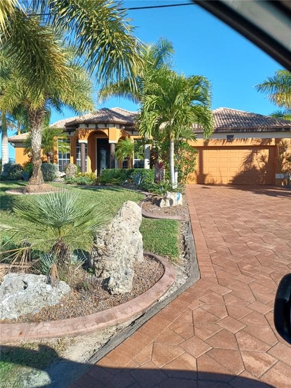 1627 17th ST CAPE CORAL, FL 33993