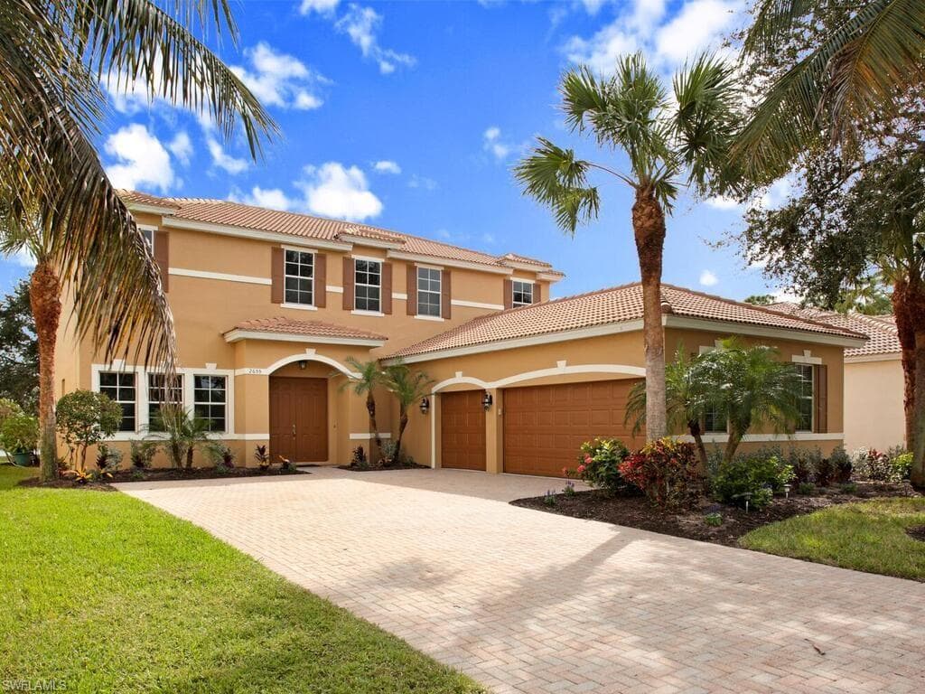 2655 Amber Lake DR CAPE CORAL, FL 33909