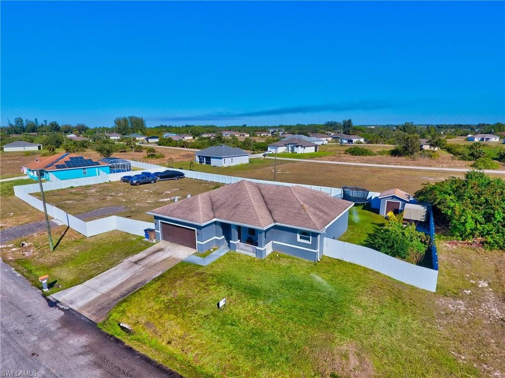 3916 20th ST W LEHIGH ACRES, FL 33971