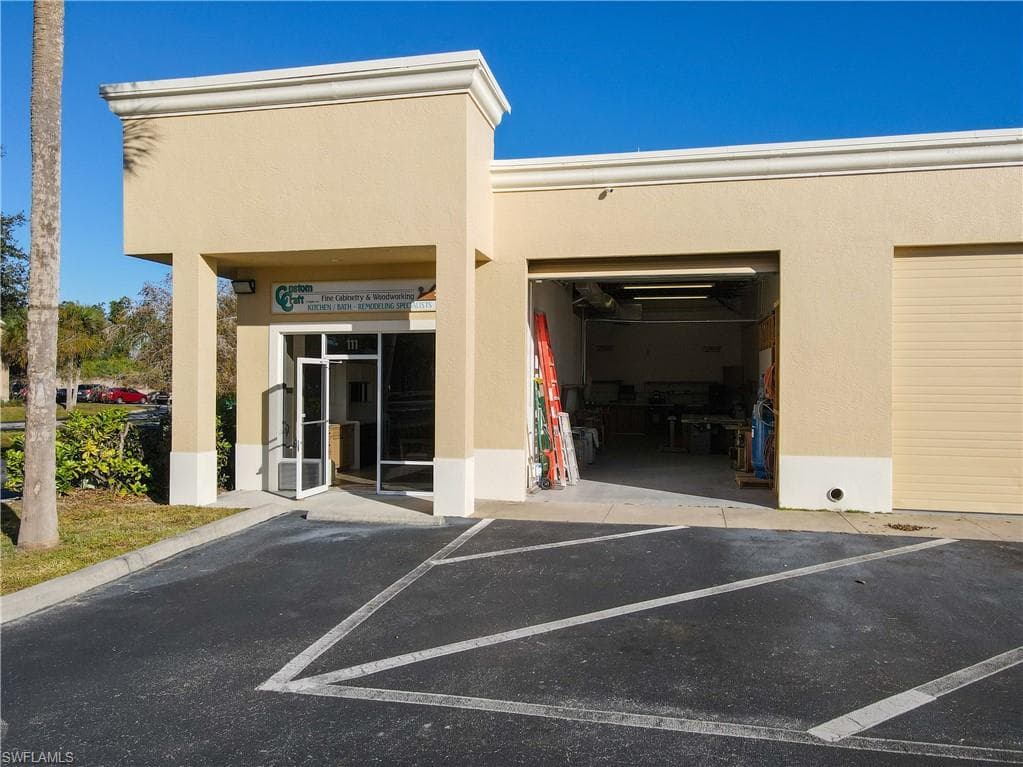 3900 Mannix DR 111 NAPLES, FL 34114