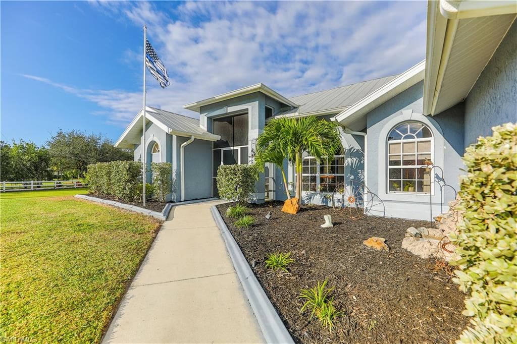 20751 Huffmaster RD NORTH FORT MYERS, FL 33917