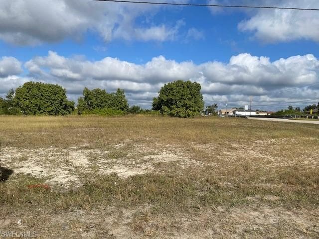 801 NW 19th TER CAPE CORAL, FL 33993