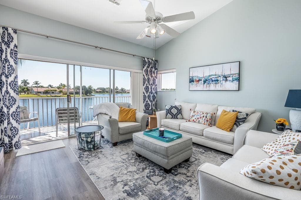 565 Windsor SQ 202 NAPLES, FL 34104