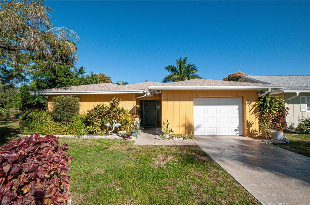 20 Crooked LN NAPLES, FL 34112