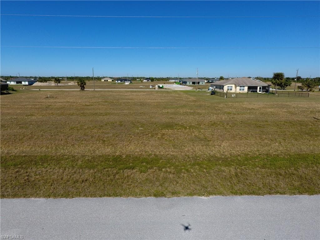 3905 Caloosa PKY N CAPE CORAL, FL 33993