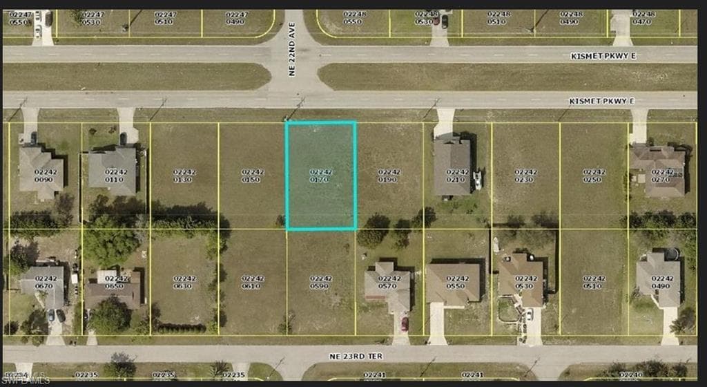 2202 Kismet PKY E CAPE CORAL, FL 33909