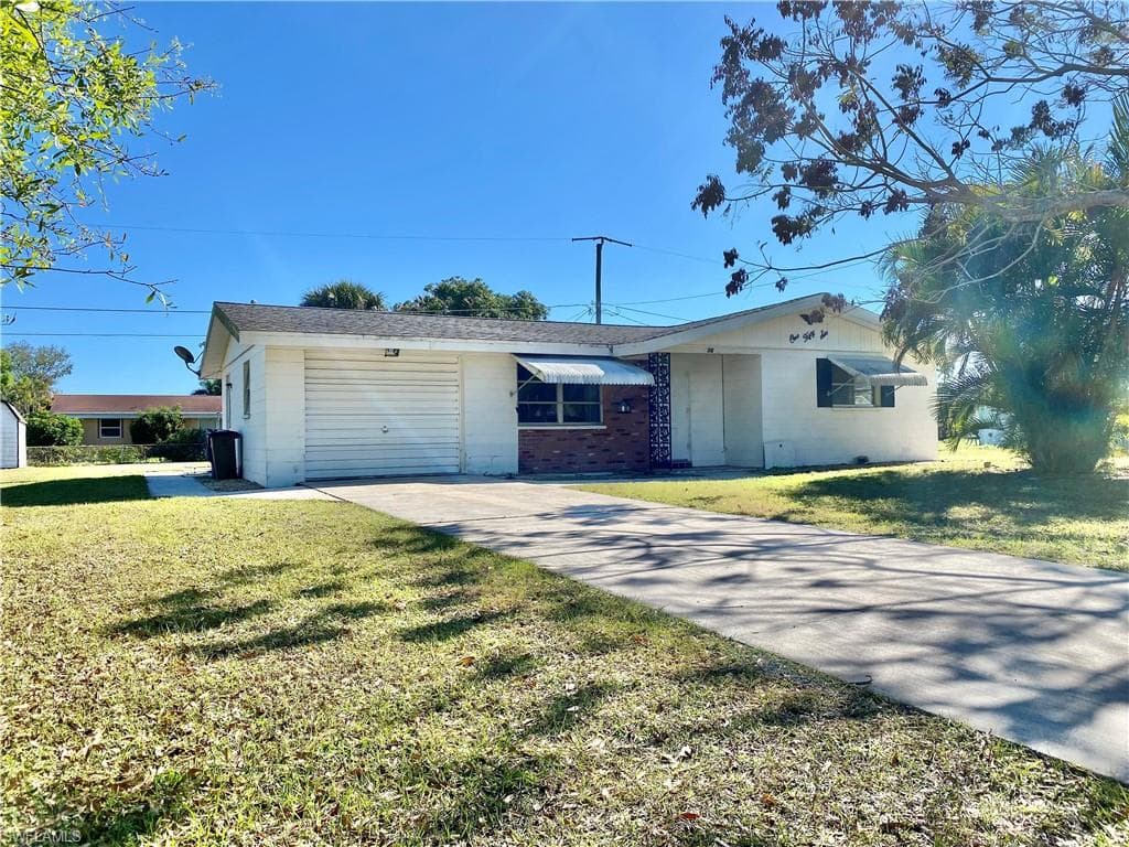 156 Texas AVE FORT MYERS, FL 33905