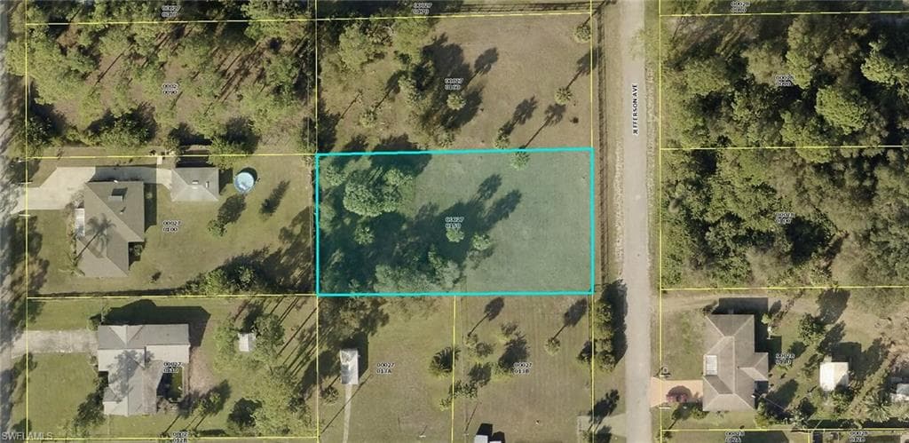 205 Jefferson AVE LEHIGH ACRES, FL 33936