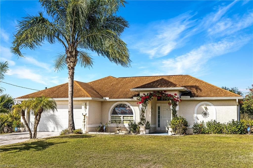 2516 57th ST W LEHIGH ACRES, FL 33971