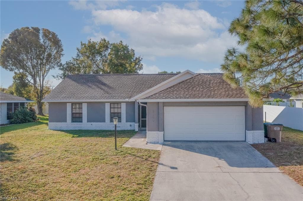 2206 SE 4th ST CAPE CORAL, FL 33990