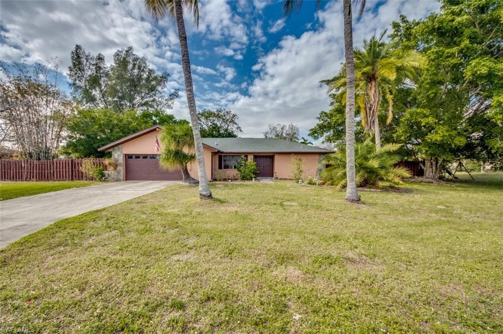 1402 SW 5th AVE CAPE CORAL, FL 33991