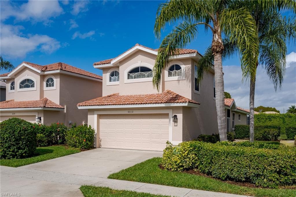 6612 Castlelawn PL 74 NAPLES, FL 34113