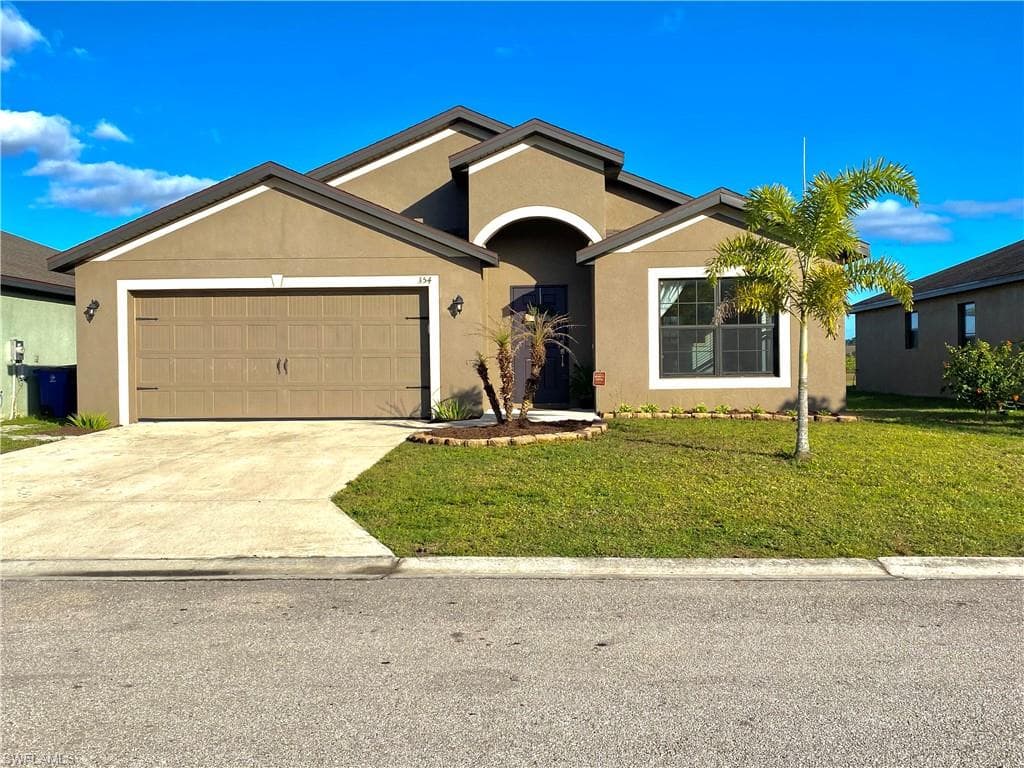 354 Shadow Lakes DR LEHIGH ACRES, FL 33974