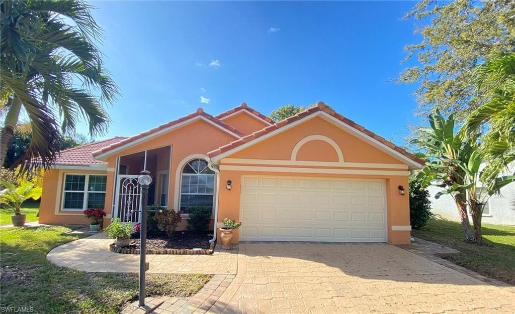 12720 Eagle Pointe CIR FORT MYERS, FL 33913