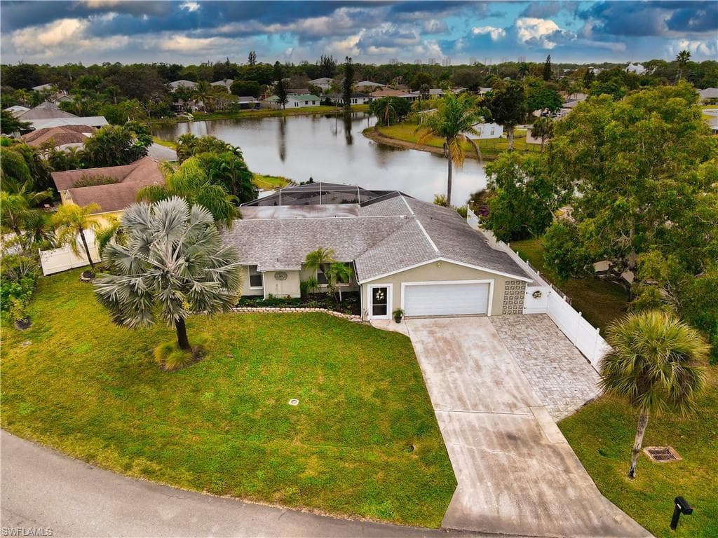 10230 Sandy Hollow LN BONITA SPRINGS, FL 34135