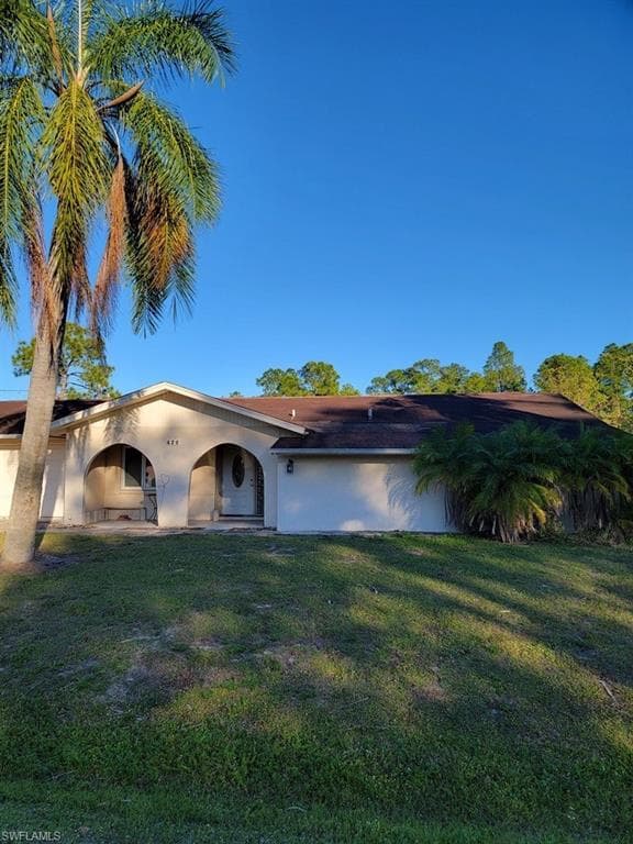 420 Lake AVE LEHIGH ACRES, FL 33972