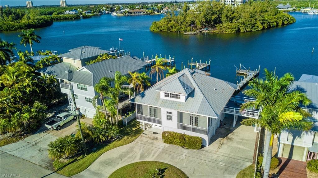937 Prescott ST FORT MYERS BEACH, FL 33931