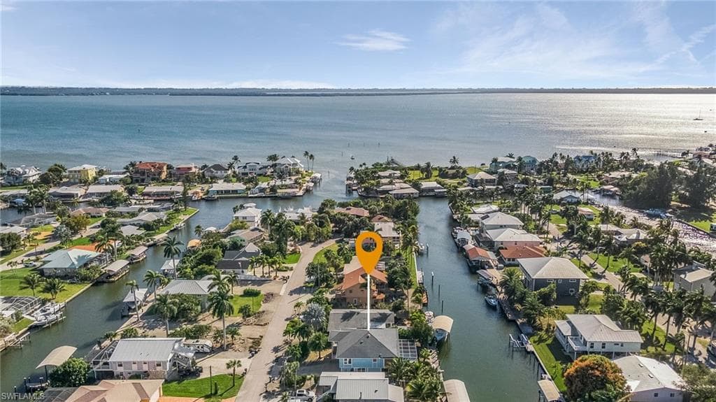 2271 Lemon ST ST. JAMES CITY, FL 33956
