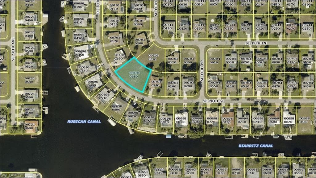 1949 SE 10th PL CAPE CORAL, FL 33990