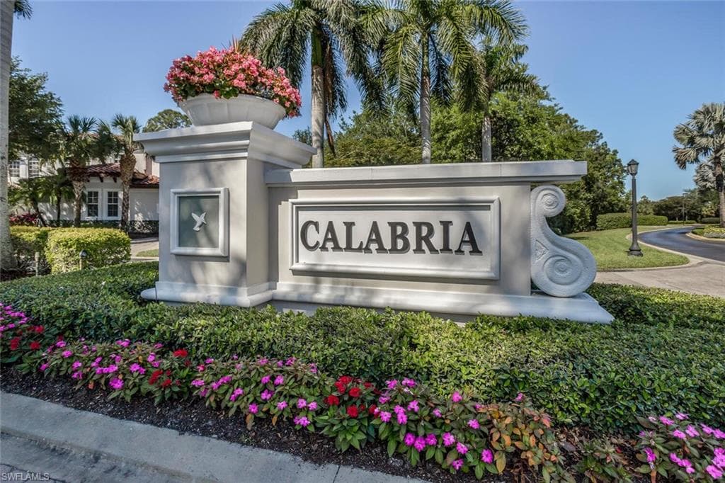 28570 Calabria CT 201 NAPLES, FL 34110