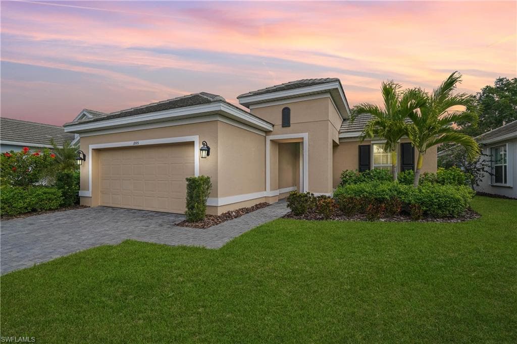 1005 Cayes CIR CAPE CORAL, FL 33991