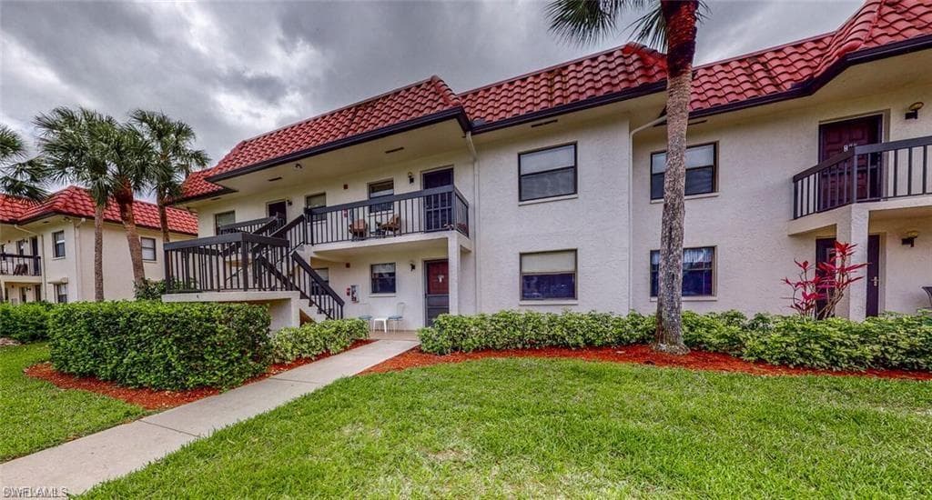 4358 27th CT SW 4-102 NAPLES, FL 34116