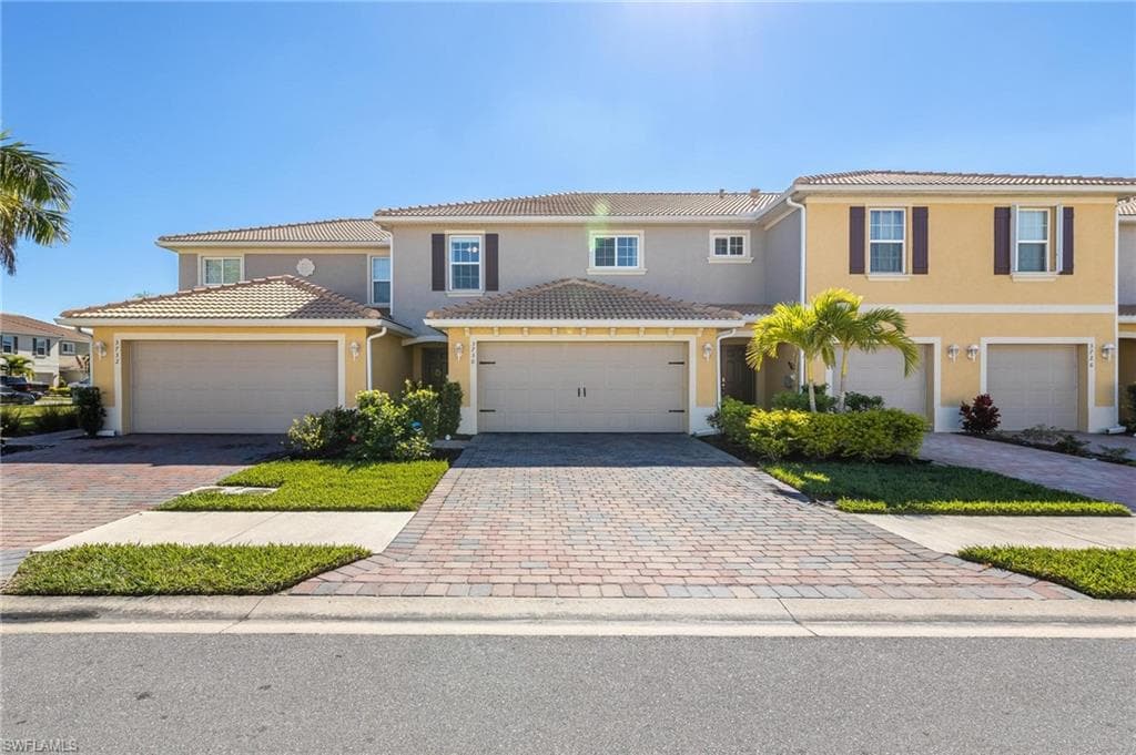 3730 Crofton CT FORT MYERS, FL 33916