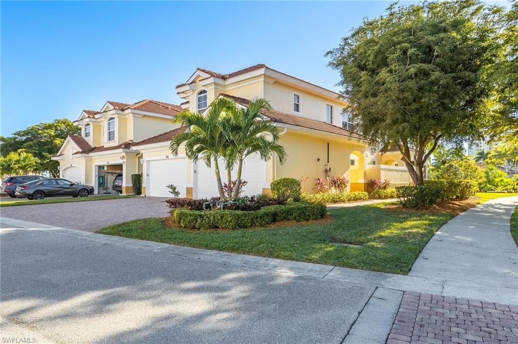 5912 Tarpon Gardens CIR 202 CAPE CORAL, FL 33914