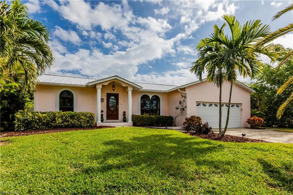 429 Heathwood DR MARCO ISLAND, FL 34145