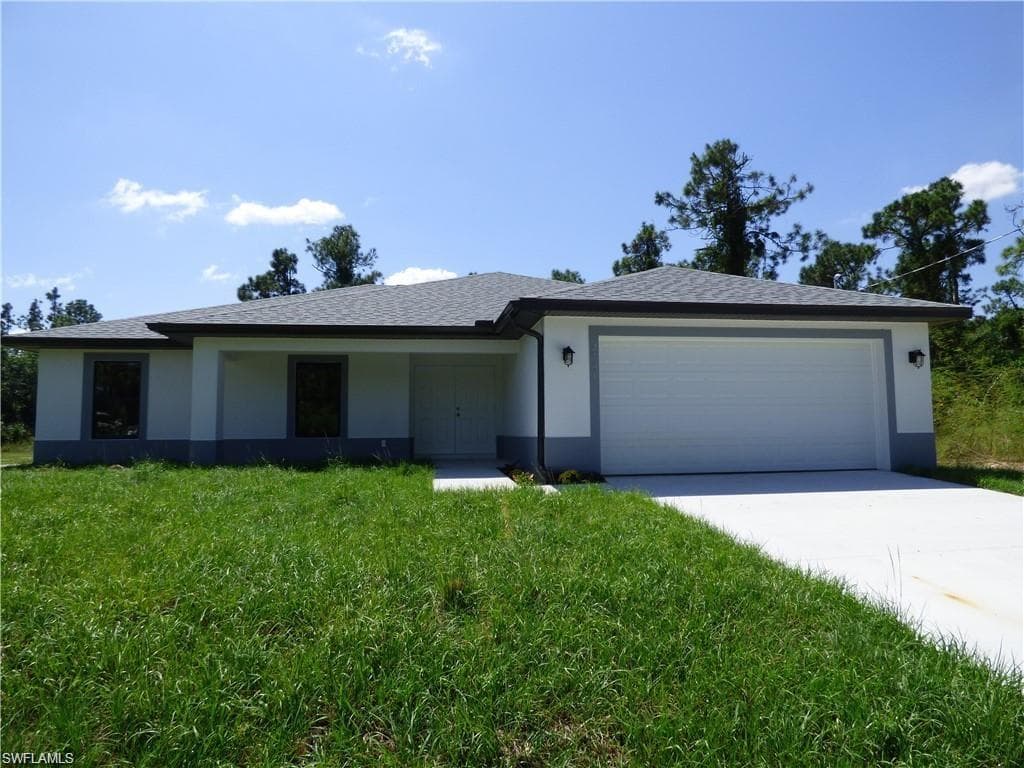 2600 24th ST W LEHIGH ACRES, FL 33971