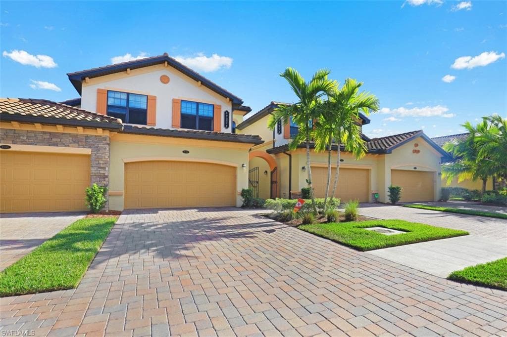 17271 Cherrywood CT 8702 BONITA SPRINGS, FL 34135
