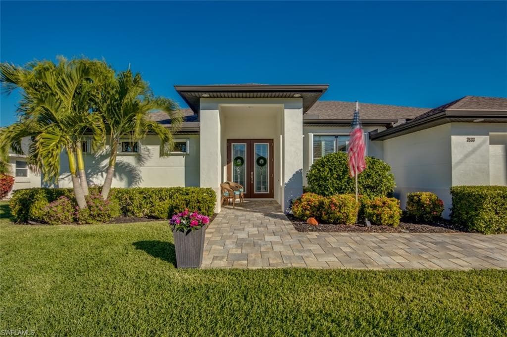 2533 SW 38th TER CAPE CORAL, FL 33914