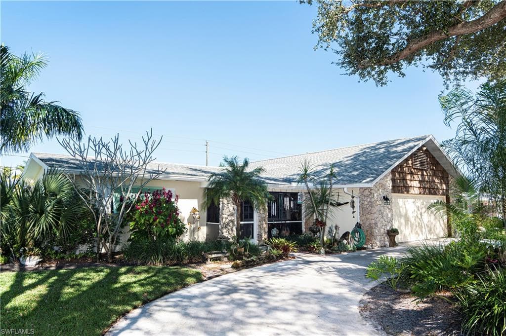 1363 Morningside DR NAPLES, FL 34103