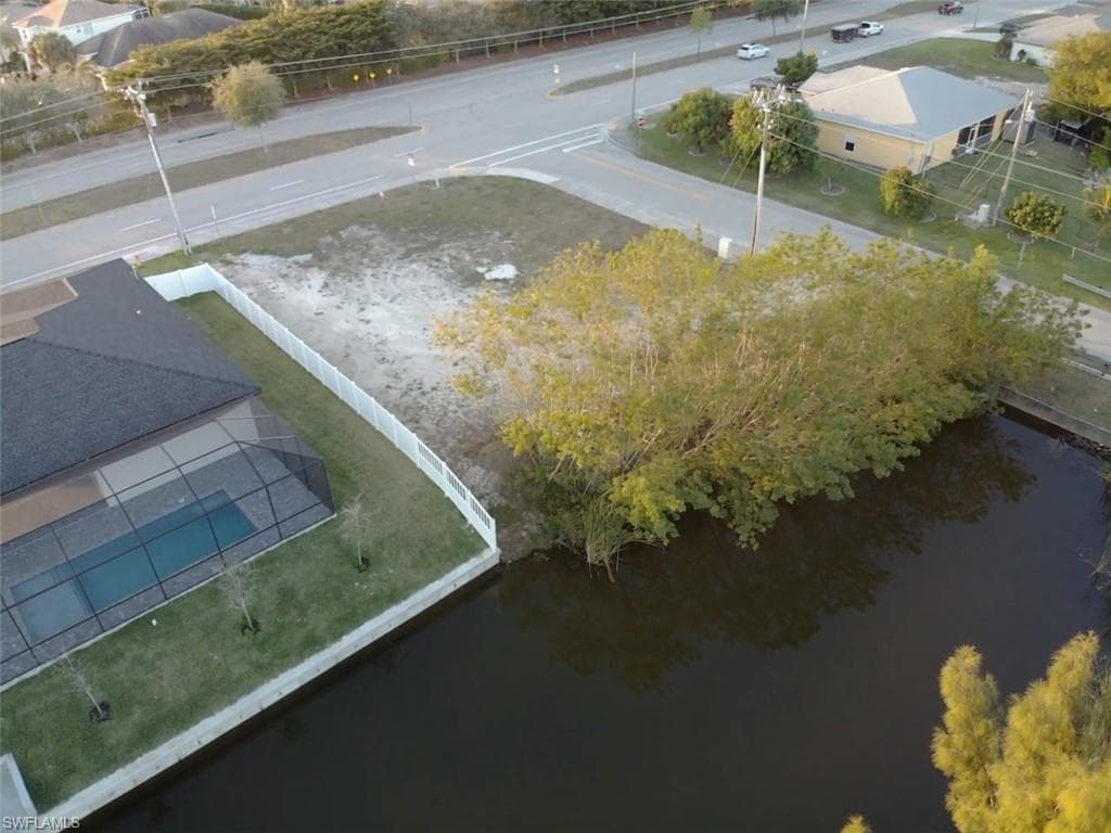 1815 Surfside BLVD CAPE CORAL, FL 33991